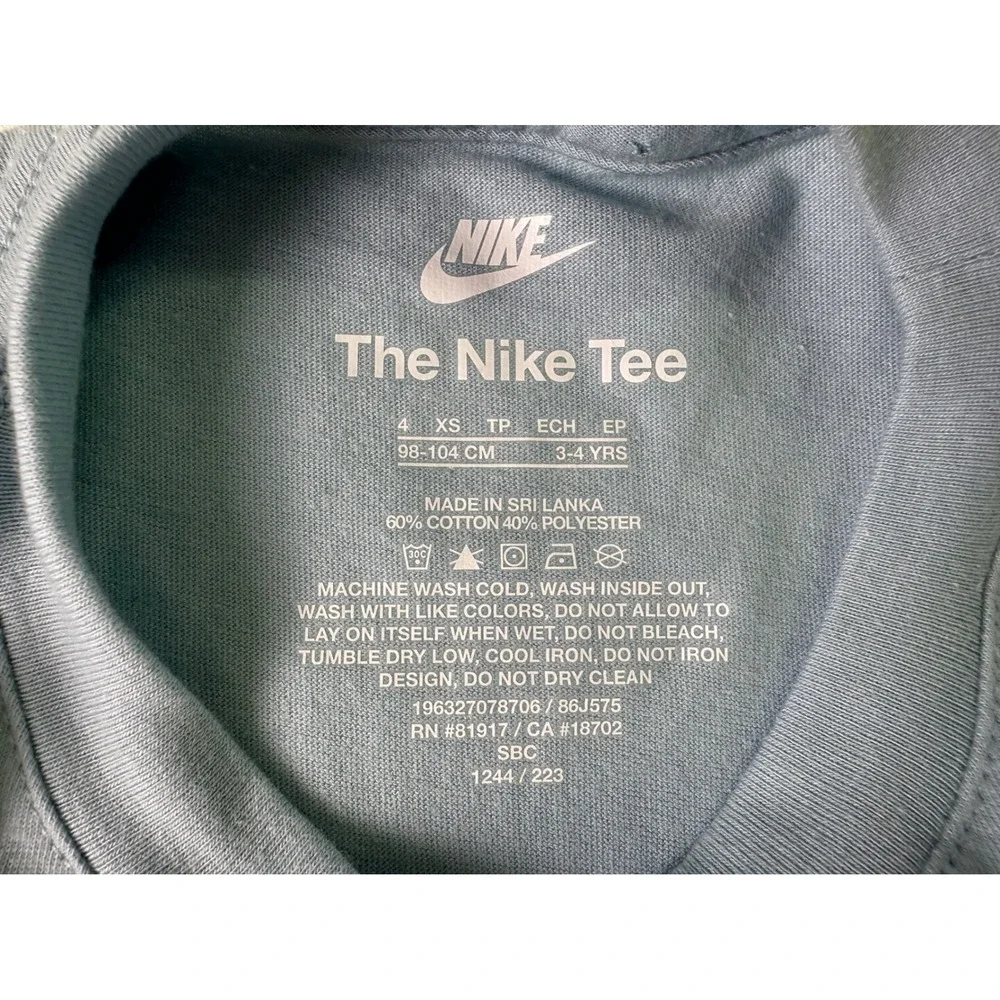 Nike‎ T-Shirt Kids Size XS (4) Blue Graphic Logo The Nike Tee 3-4 Years
